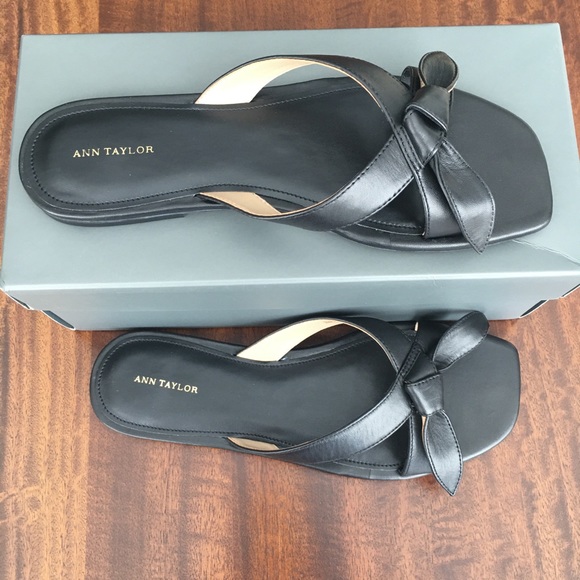 Ann Taylor Ava Leather Bow Sandals - Picture 3 of 4
